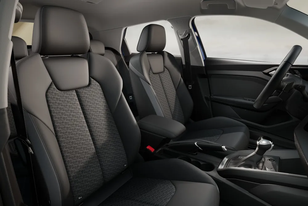 Audi A1 Sportback Adrenalin, asientos deportivos delanteros en tela Novum gris