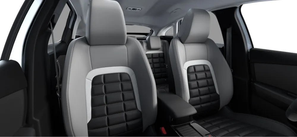 Citroën C4 en renting — asientos delanteros