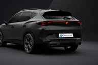 Cupra Formentor manual en renting — vista trasera tres cuartos