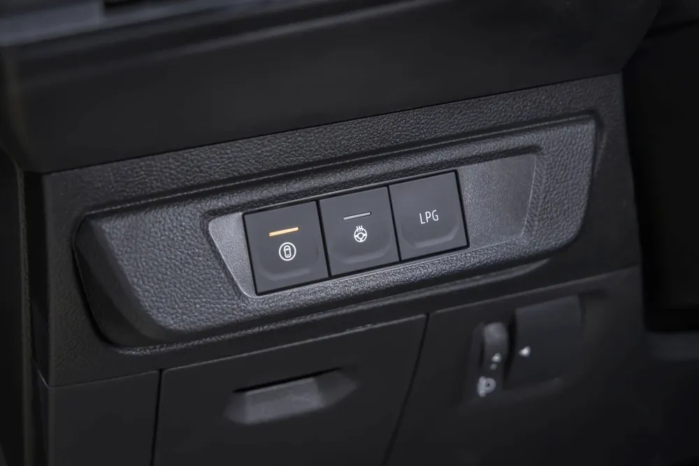 Dacia Sandero en renting — botón de cambio a GLP