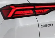 Ebro S800 en renting — piloto trasero