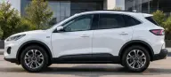 Ford Kuga en renting — perfil lateral