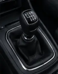 Ford Puma en renting — palanca de cambio manual