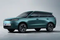 Jaecoo 5 EV en renting — vista frontal tres cuartos