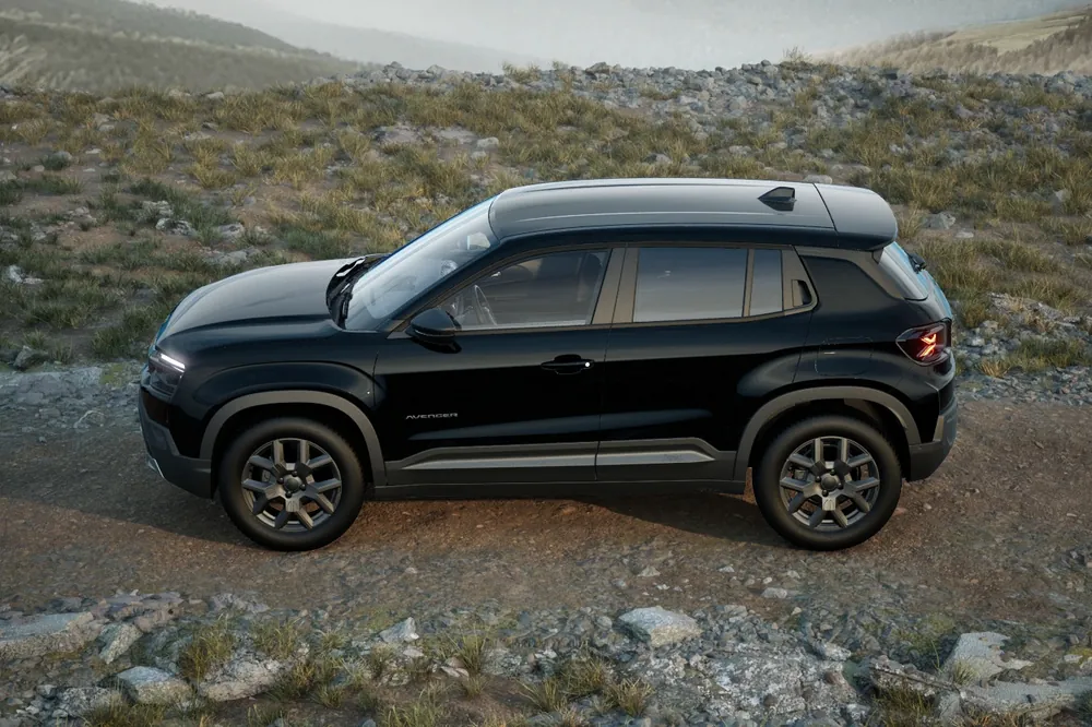Jeep Avenger eHybrid Altitude, lateral izquierdo