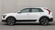 Kia Niro en renting — perfil lateral