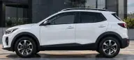 Kia Stonic en renting — perfil lateral