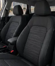 Kia Stonic en renting — asientos delanteros