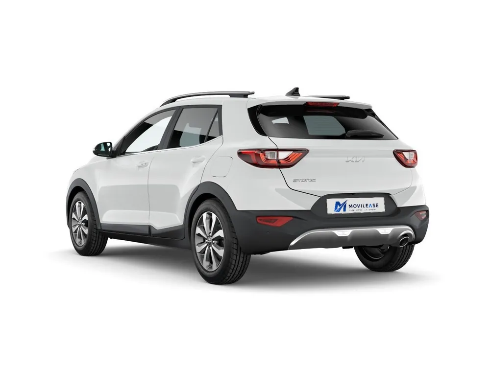 Kia Stonic en renting — vista trasera tres cuartos