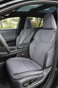 Lexus RZ e-Premium Efficiency, asientos delanteros
