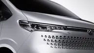 MAXUS Deliver 7 L1H1 Pro, detalle: faro Full LED y frontal perforado