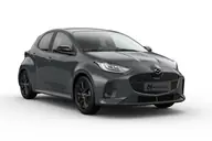 Mazda 2 en renting — vista frontal tres cuartos