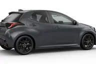 Mazda 2 en renting — vista delantera