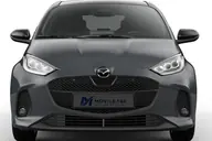 Mazda 2 en renting — detalle frontal