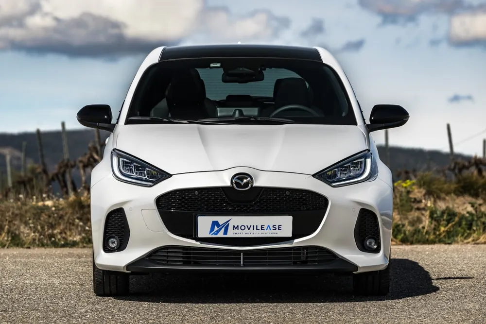 Mazda 2 en renting — frontal