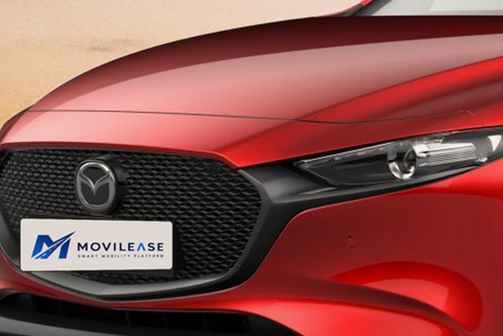 Mazda 3 en renting — detalle frontal
