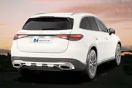 Mercedes-Benz GLC en renting — vista trasera tres cuartos