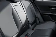 Mercedes-Benz GLC en renting — asientos traseros