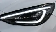 MG ZS en renting — faro delantero