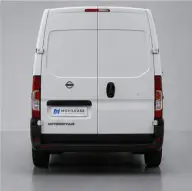 Nissan Interstar en renting — lateral