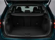 Nissan Qashqai Deep Ocean Blue en renting — maletero
