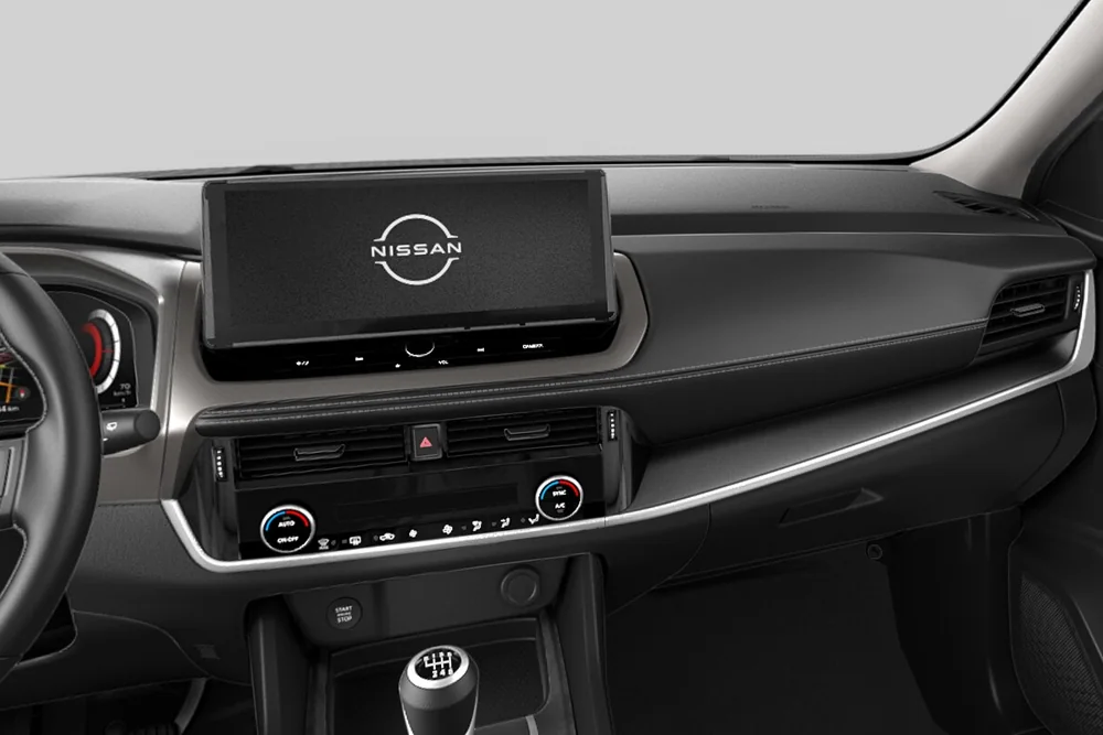 Nissan Qashqai en renting — pantalla y consola central