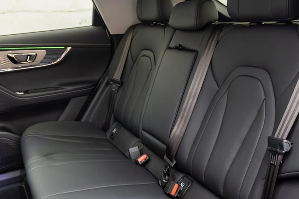 Omoda 5 en renting — interior