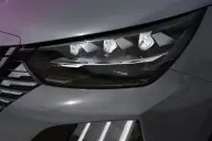 Peugeot 2008, detalle del faro LED