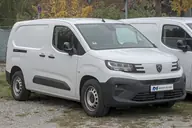 Peugeot Partner Furgón Active, tres cuartos delantero en blanco (foto: Alexander Migl, CC BY-SA 4.0)