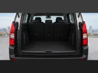 Peugeot Rifter en renting — maletero