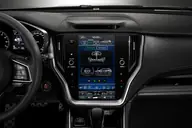 Subaru Outback Touring, detalle de la pantalla vertical de 11,6"