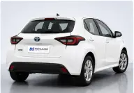 Toyota Yaris en renting — vista exterior