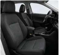 Toyota Yaris Cross en renting — vista exterior