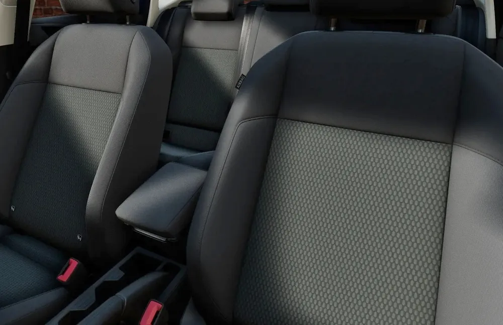 Volkswagen Polo en renting — asientos